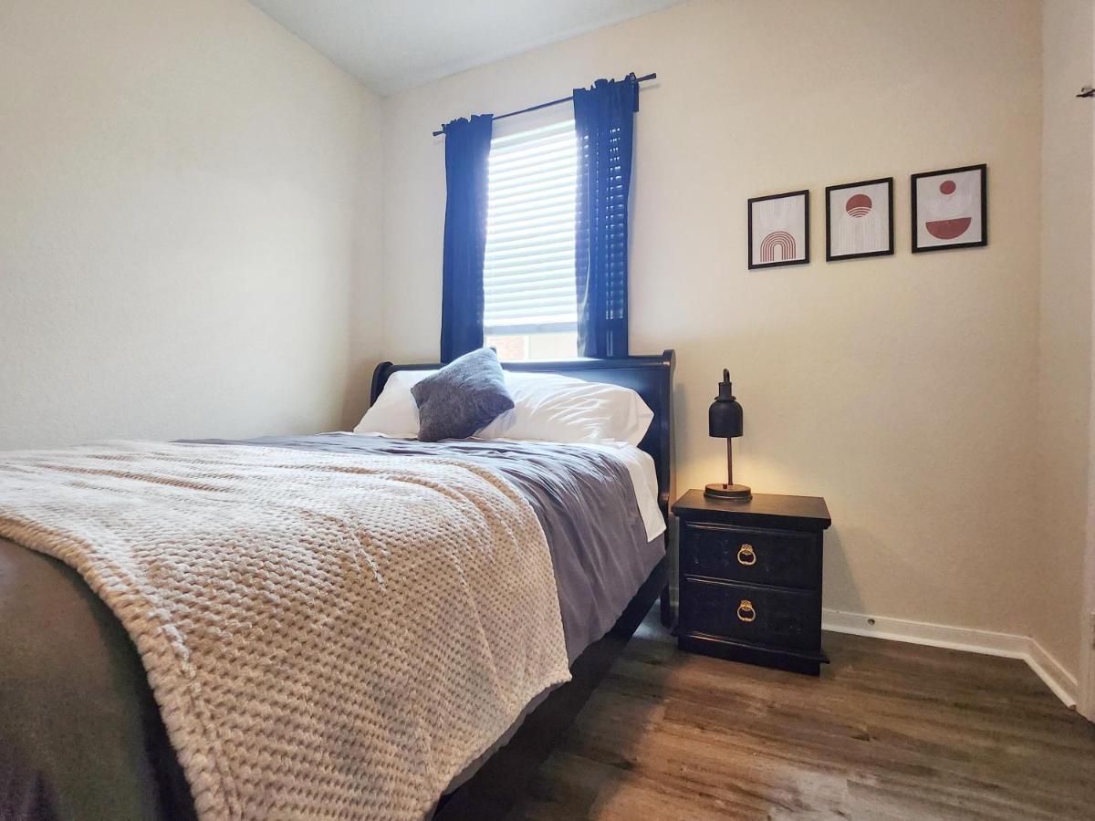 4 Bedroom Home Near Downtown Med Center Nrg Stadium Pearland Skyview Long By Ion Rentals Houston Eksteriør bilde