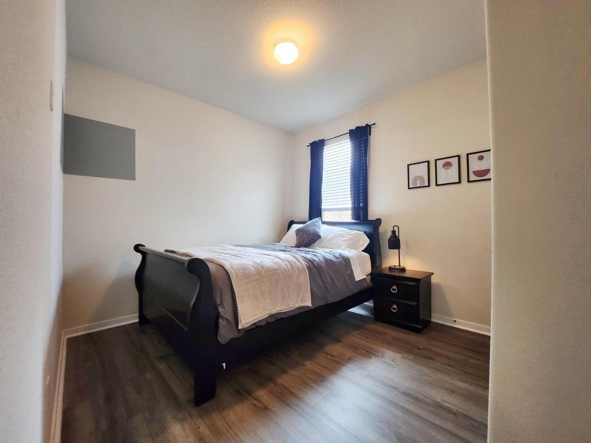 4 Bedroom Home Near Downtown Med Center Nrg Stadium Pearland Skyview Long By Ion Rentals Houston Eksteriør bilde