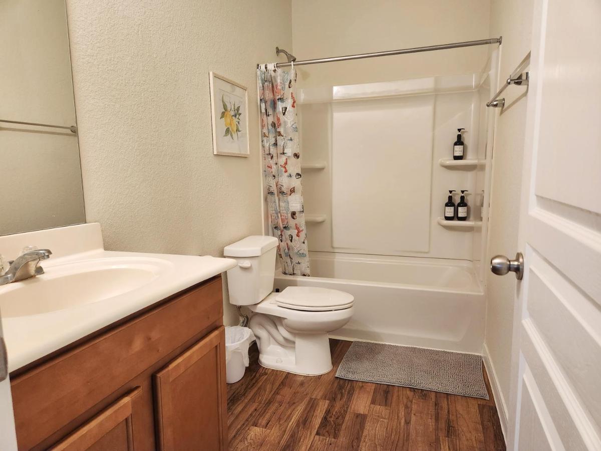 4 Bedroom Home Near Downtown Med Center Nrg Stadium Pearland Skyview Long By Ion Rentals Houston Eksteriør bilde