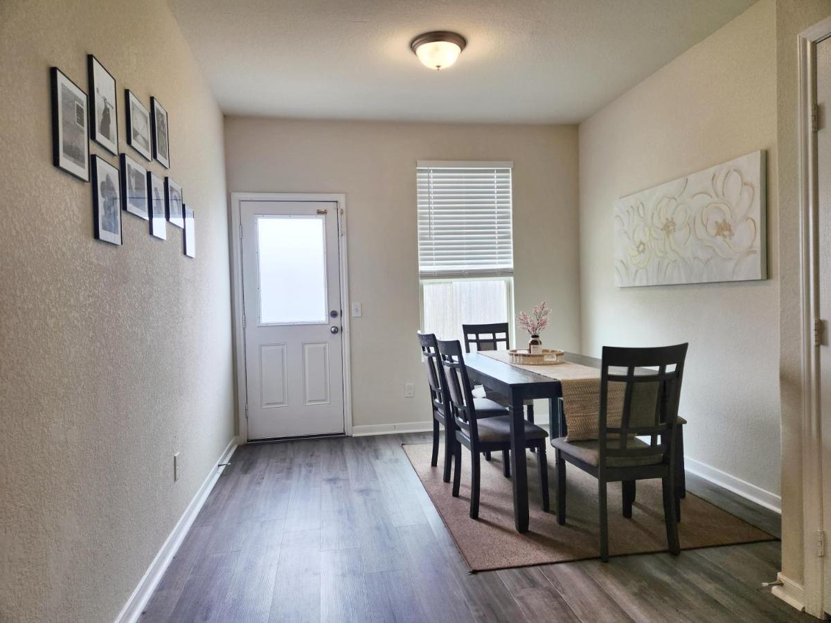 4 Bedroom Home Near Downtown Med Center Nrg Stadium Pearland Skyview Long By Ion Rentals Houston Eksteriør bilde